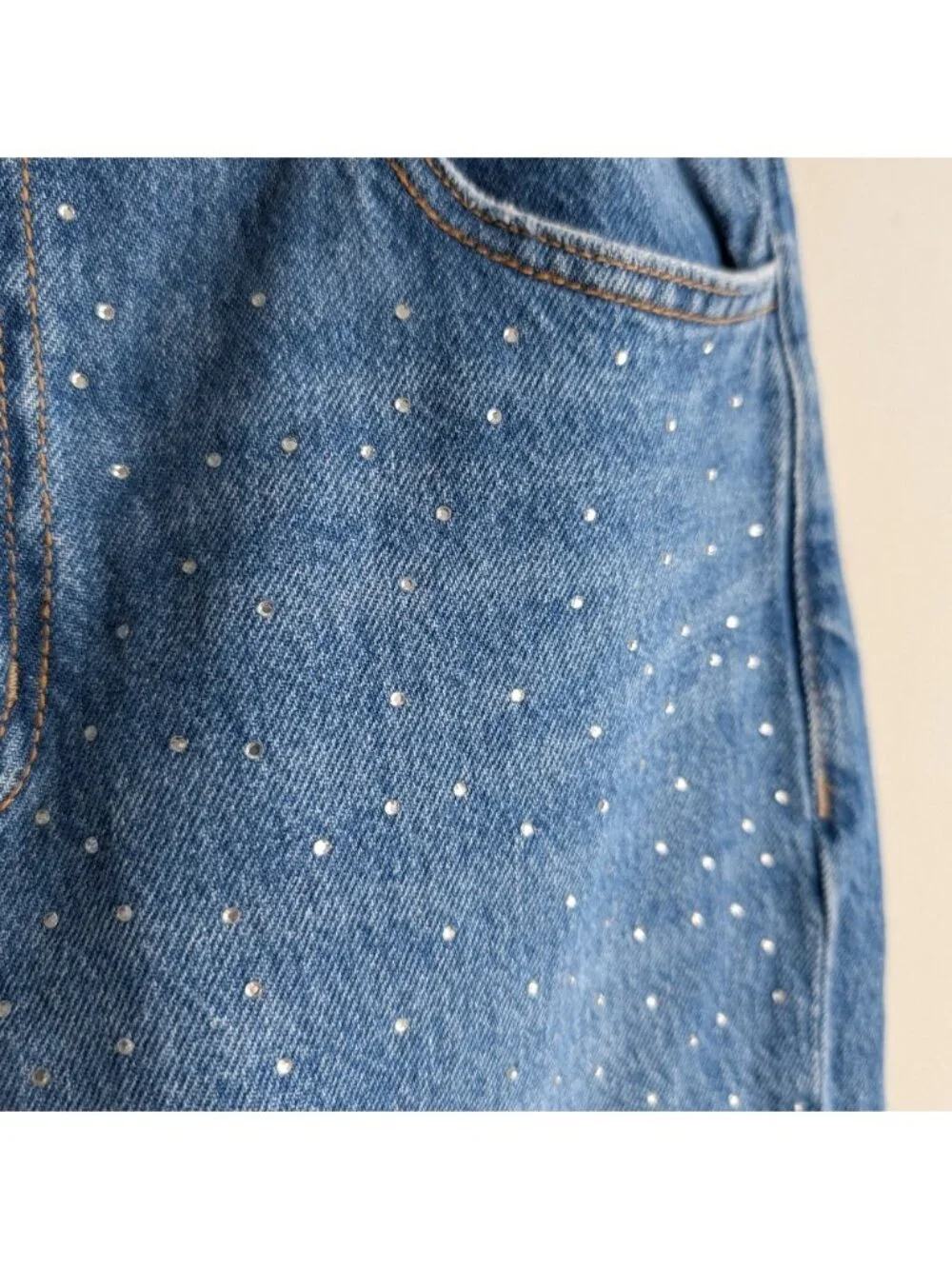 Dynamite Rhinestone Straight Leg Jeans - Picture 4 of 9